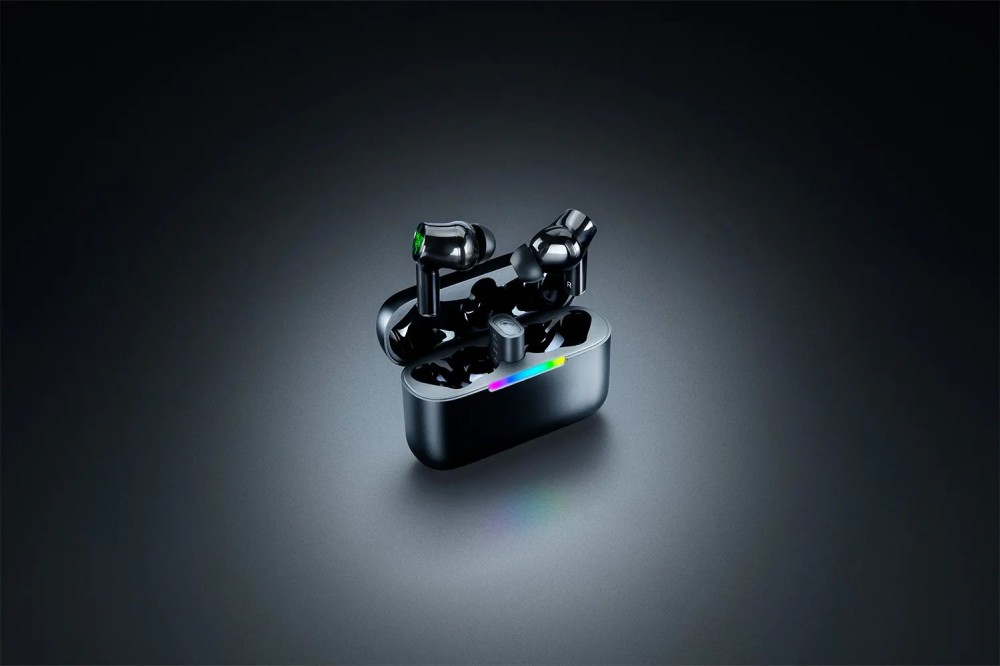 Razer Hammerhead V3 HyperSpeed Wireless Bluetooth Multi-Platform ANC Gaming Headset Black