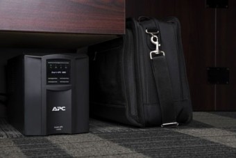 APC Smart-UPS 1000VA LCD 230V with SmartConnect