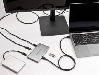 DeLock Thunderbolt 4 Hub 3 Port with additional SuperSpeed USB 10 Gbps Type-A Port 8K