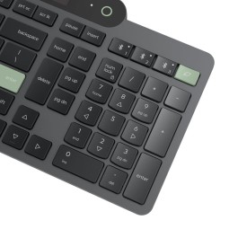 Lenovo Self-Charging Bluetooth Keyboard Black HU