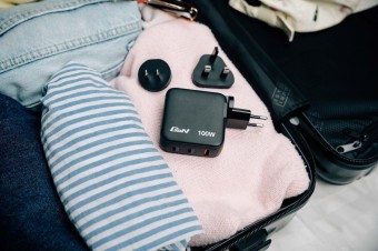 Verbatim Mini GaN Charger with Display 100W 3-Port Black