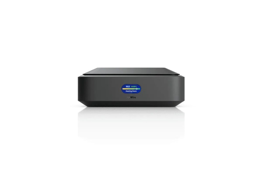 Ubiquiti AirWire High-performance WiFi 7 client adapter with STR MLO Black